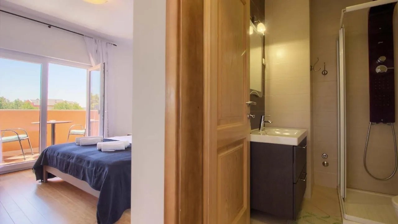Wonderful Villa Katarina With Heated Pool And Jacuzzy Sea View Medulin