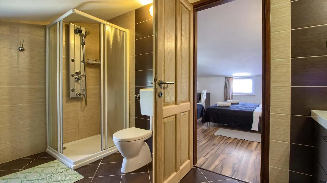 Wonderful Villa Katarina With Heated Pool And Jacuzzy Sea View Medulin