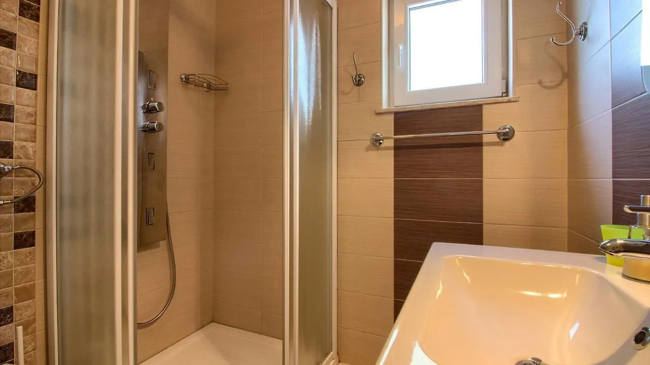 Wonderful Villa Katarina With Heated Pool And Jacuzzy Sea View Medulin