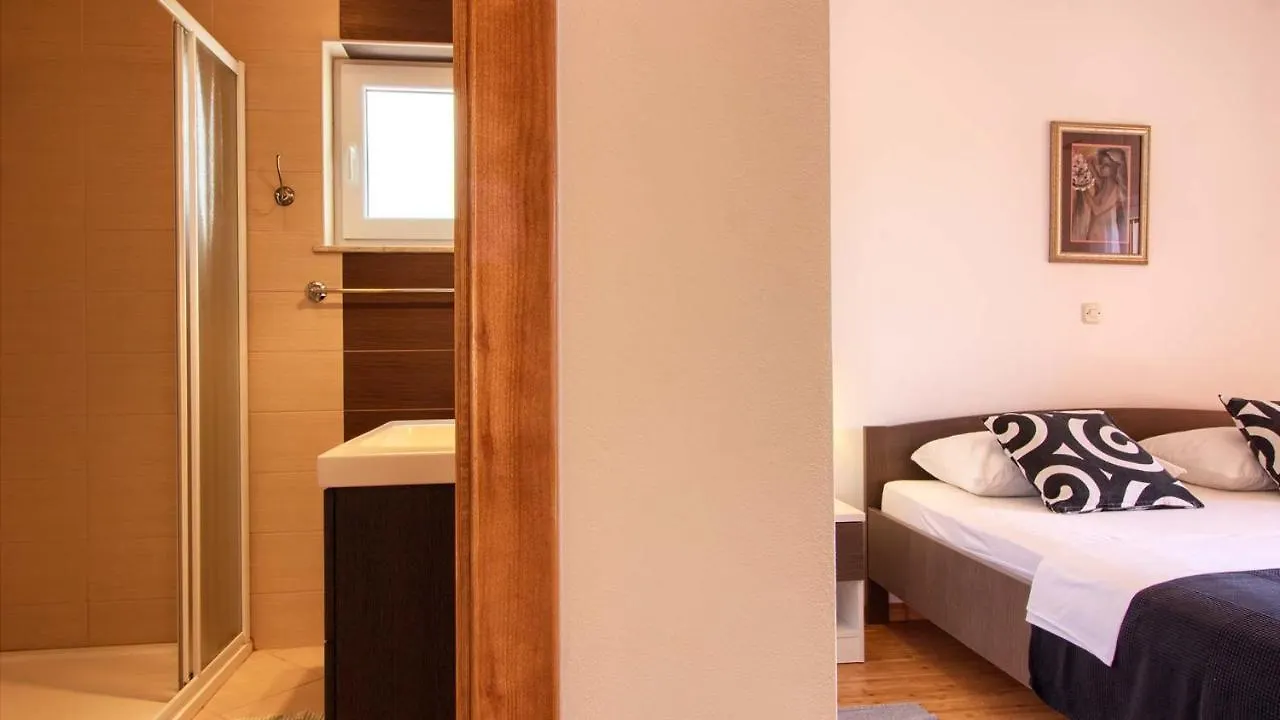 Wonderful Villa Katarina With Heated Pool And Jacuzzy Sea View Medulin